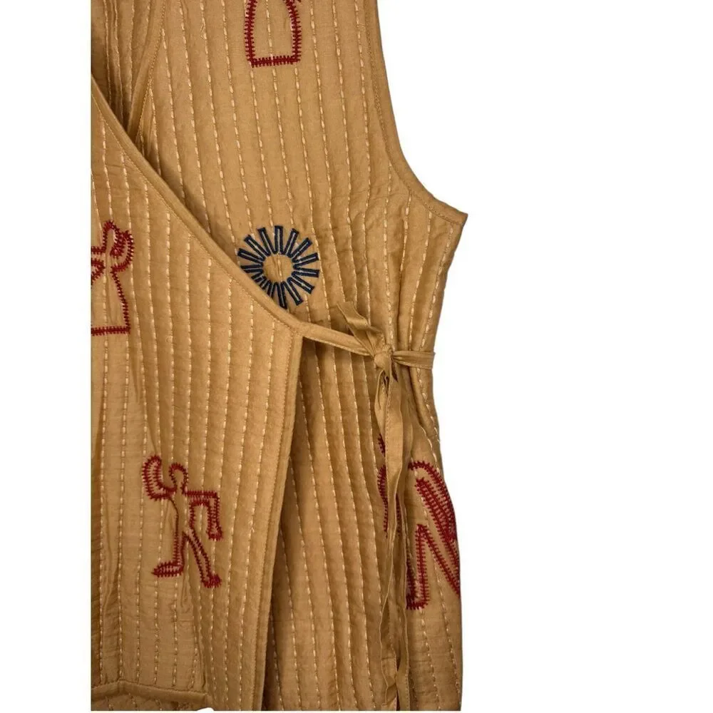 Zara Bloggers Favorite Embroidered Quilted Vest Size‎ Small